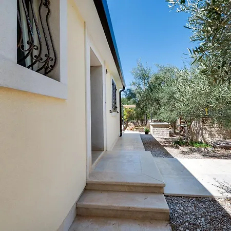 Casa Nono * Kastelir