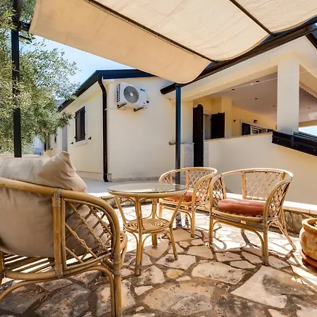 Holiday home Casa Nono Kastelir